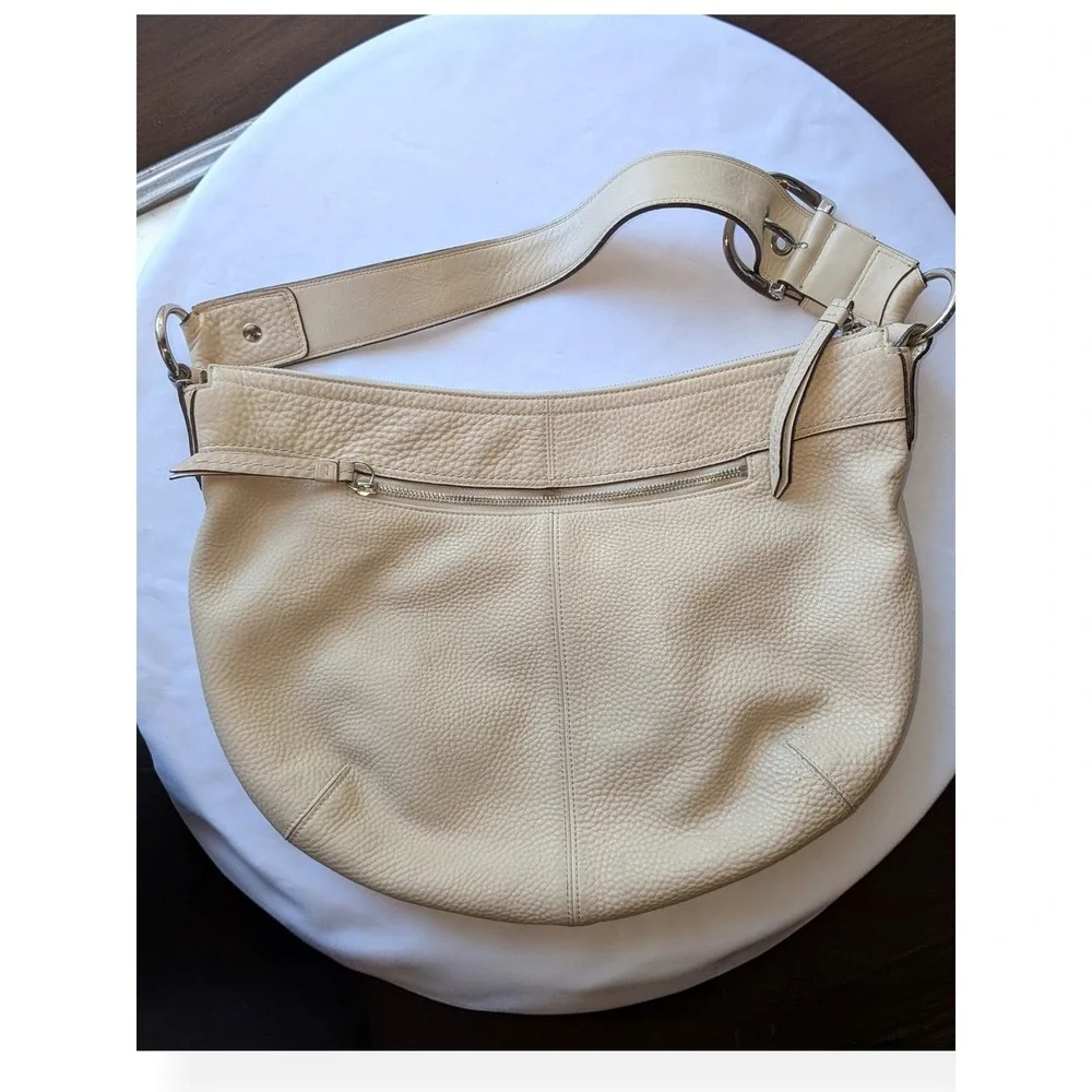 Coach Soho Ivory Beige Cream Large Leather Shoulder Bag Purse Vintage Y2K F13731